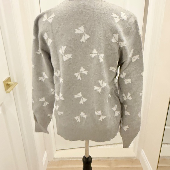 CECE GRAY BOW CREW NECK SWEATER MEDIUM - Picture 4 of 7